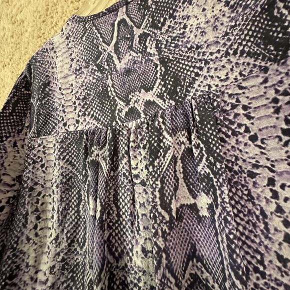 What Goes Around Comes Around Vanessa Purple Silk Snakeskin Top Sz M Whimsygoth - Picture 8 of 16